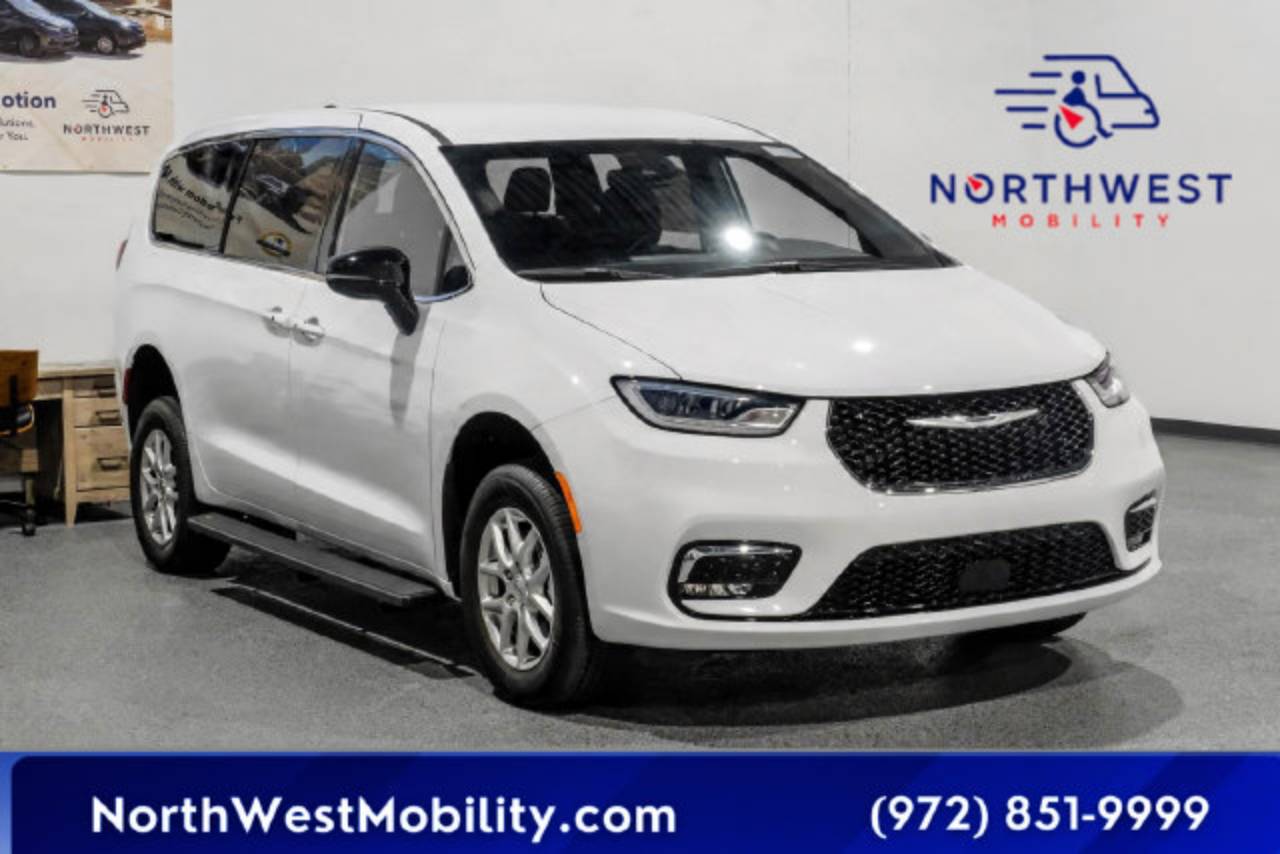 2024 Chrysler Pacifica