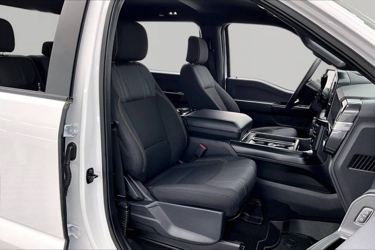 2025 Ford F-150 STX - Photo 7