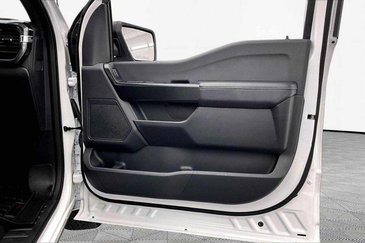 2025 Ford F-150 STX - Photo 25