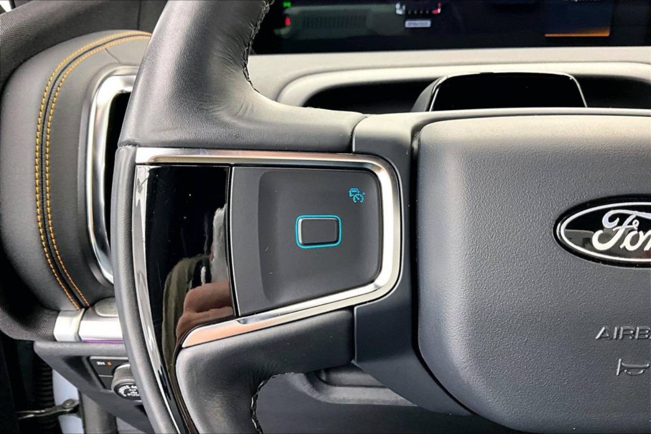 2025 Ford Expedition Tremor - Photo 18
