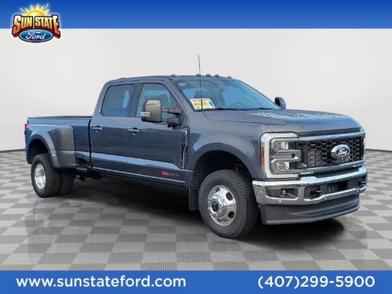2027 Ford Super Duty F-350 DRW LARIAT