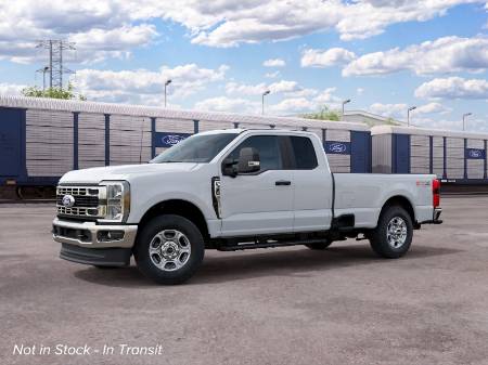 2027 Ford Super Duty F-350 SRW XLT