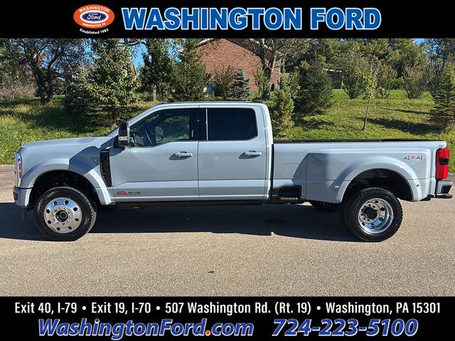 2027 Ford Super Duty F-450 DRW Platinum
