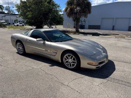 2000 Chevrolet Corvette Base