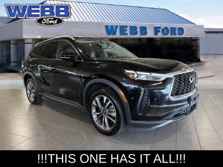2022 INFINITI QX60 LUXE