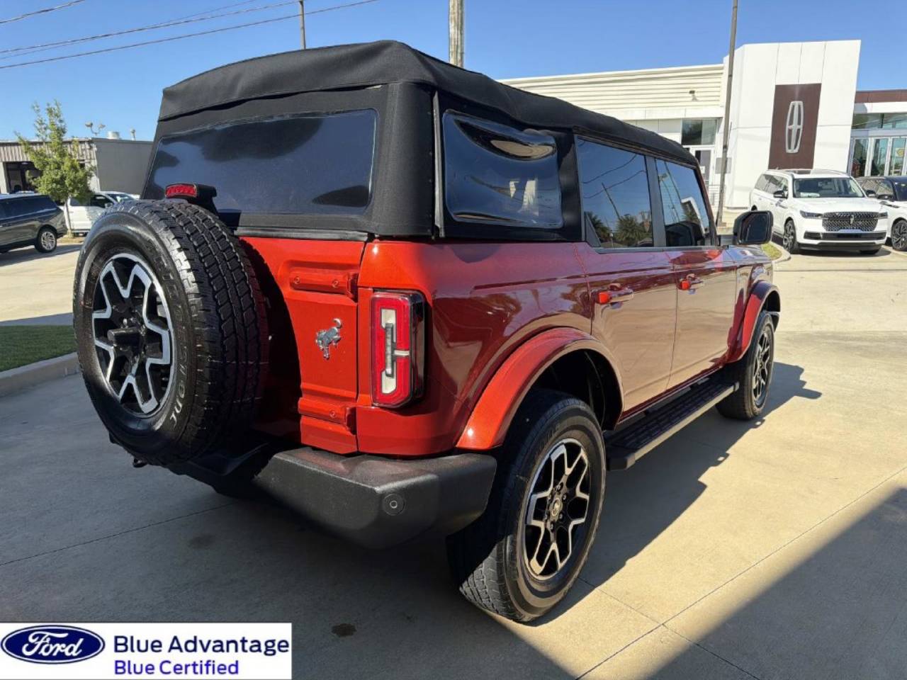 2023 Ford Bronco 4-Door Outer Banks - Photo 11
