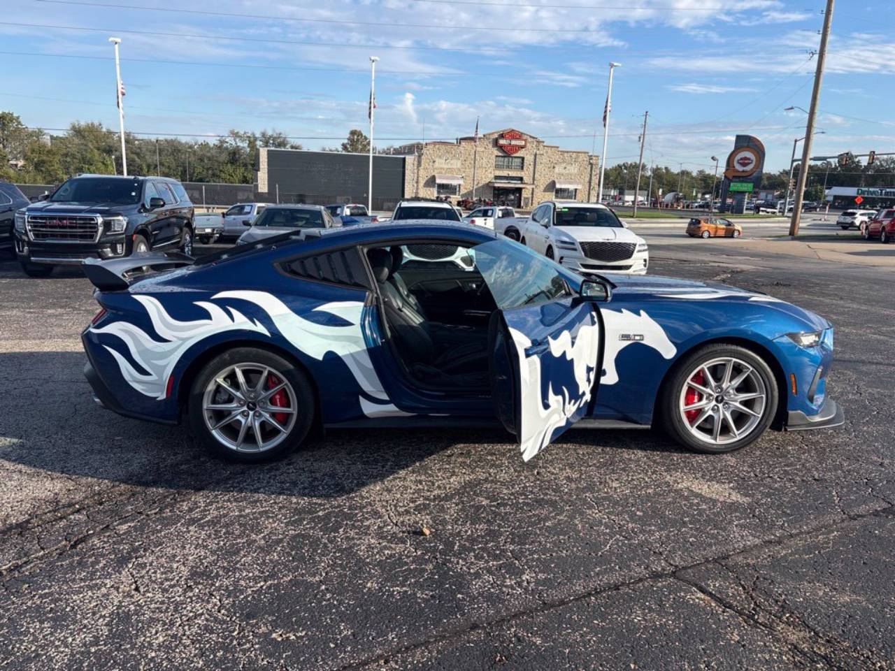 2024 Ford Mustang GT Premium - Photo 8