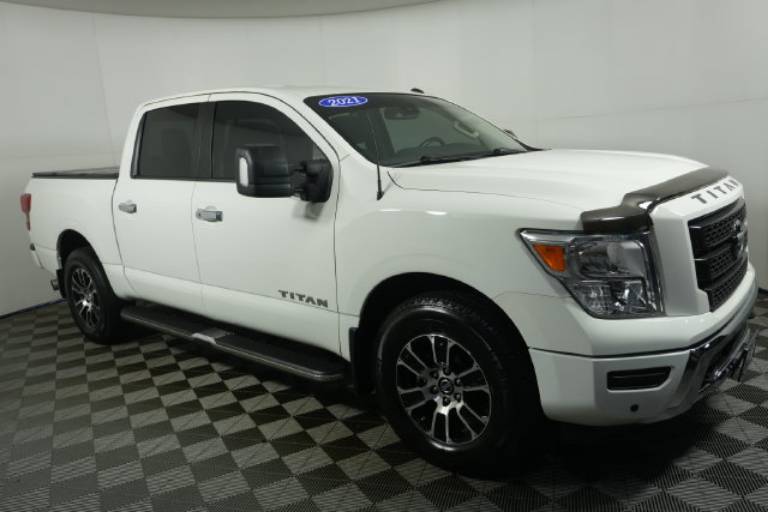 2021 Nissan Titan SV