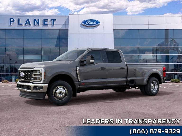 2027 Ford Super Duty F-350 DRW LARIAT 4WD Crew Cab 8' Box