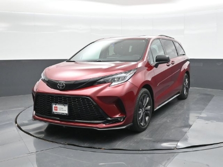 2026 Toyota Sienna XSE