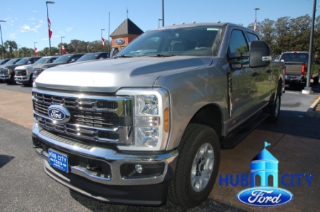 2027 Ford Super Duty F-250 XLT