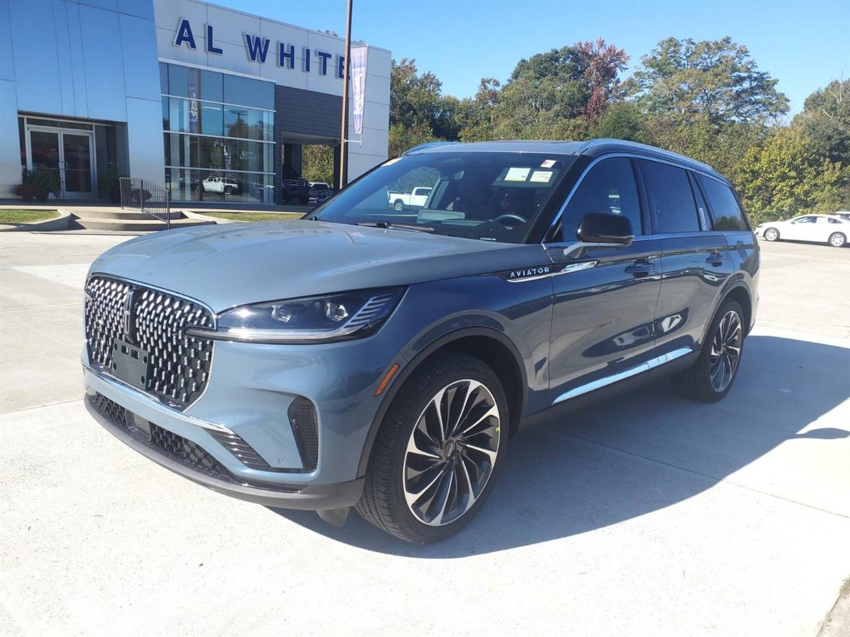 2027 Lincoln Aviator