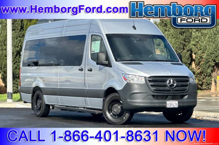2024 Mercedes-Benz Sprinter Passenger Van Passenger 170 WB
