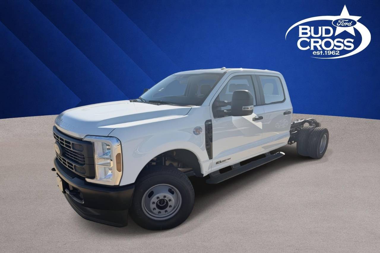 2027 Ford F-350 Super Duty Chassis Cab
