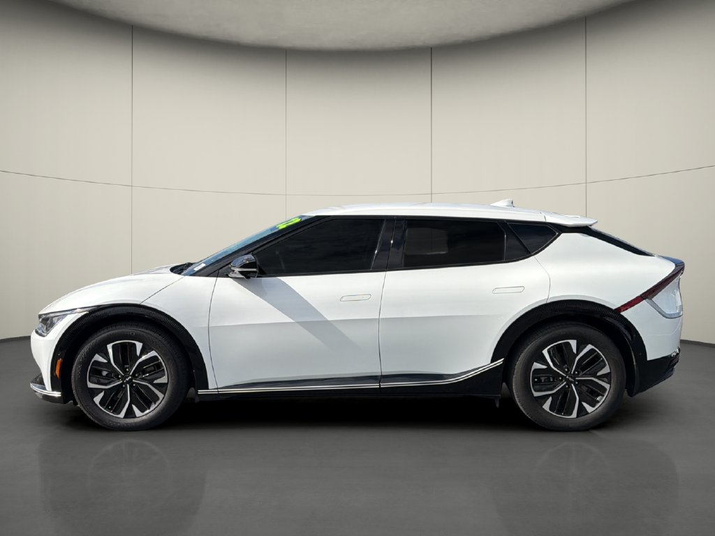 2022 Kia EV6 Wind