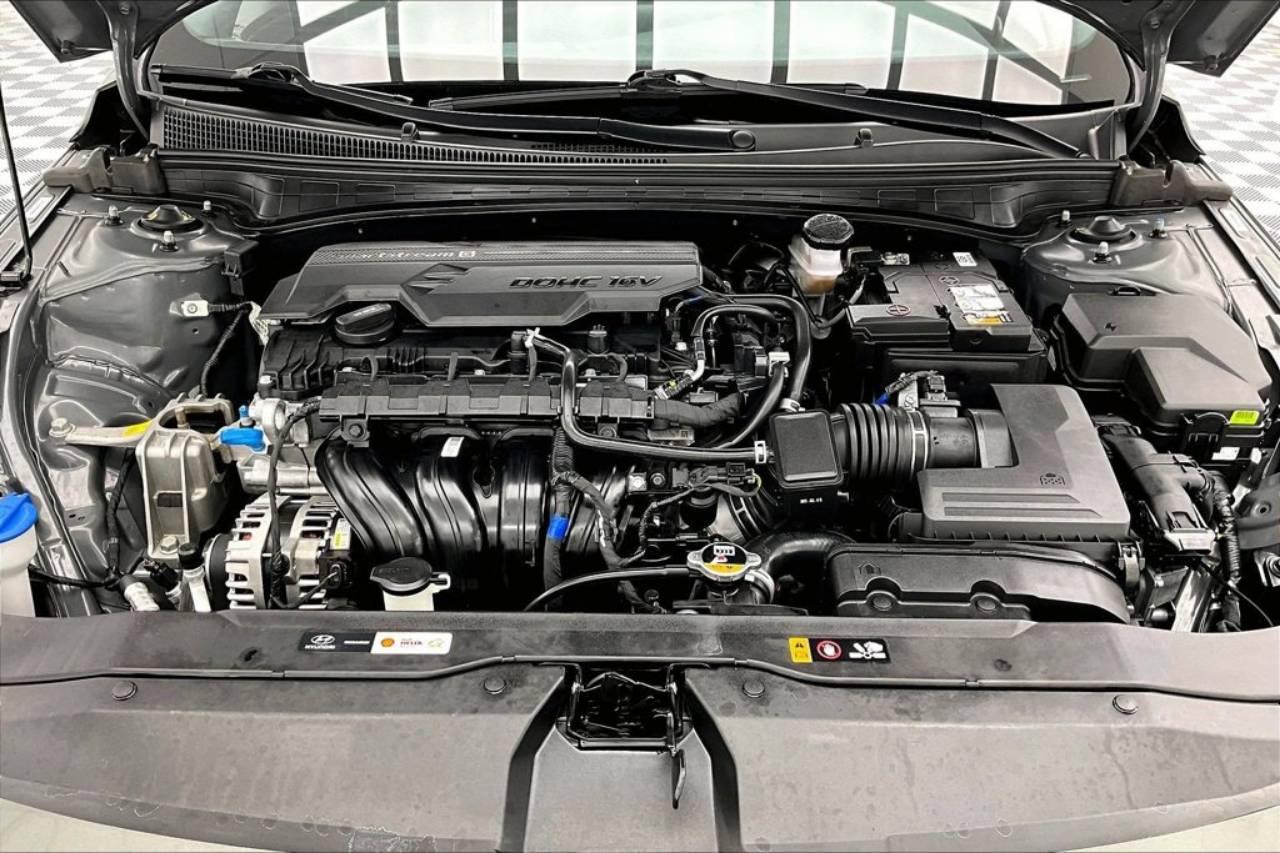 2025 Hyundai Elantra SEL - Photo 10