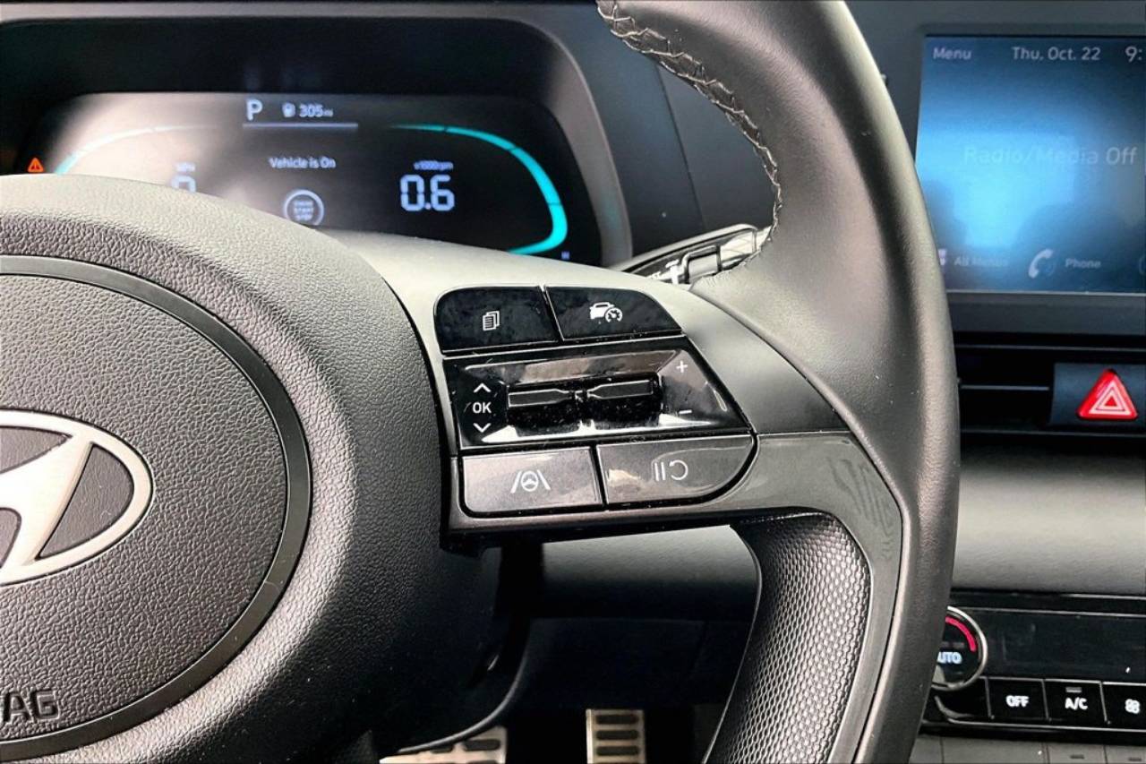 2025 Hyundai Elantra SEL - Photo 19