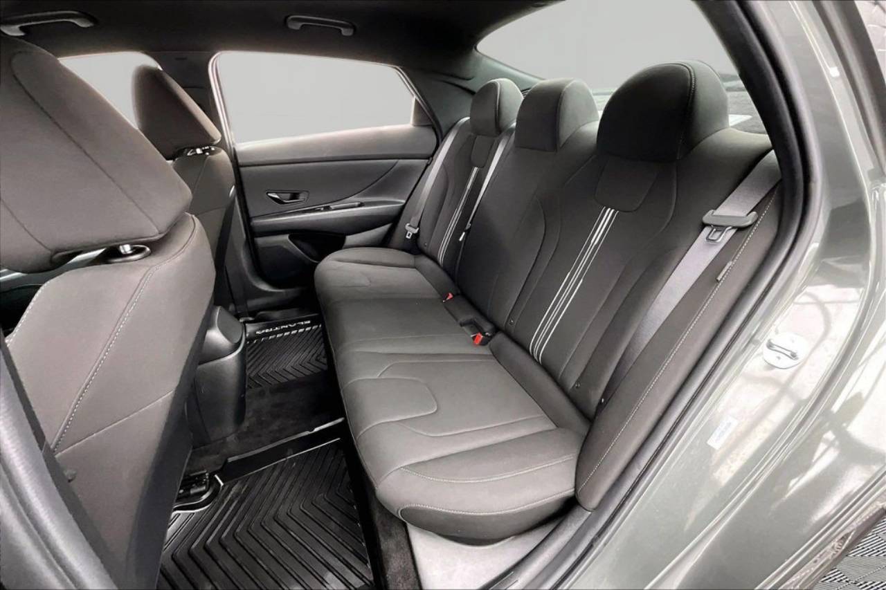 2025 Hyundai Elantra SEL - Photo 26