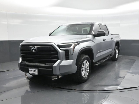 2024 Toyota Tundra 4WD SR5