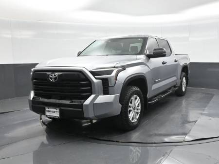 2024 Toyota Tundra 4WD SR5