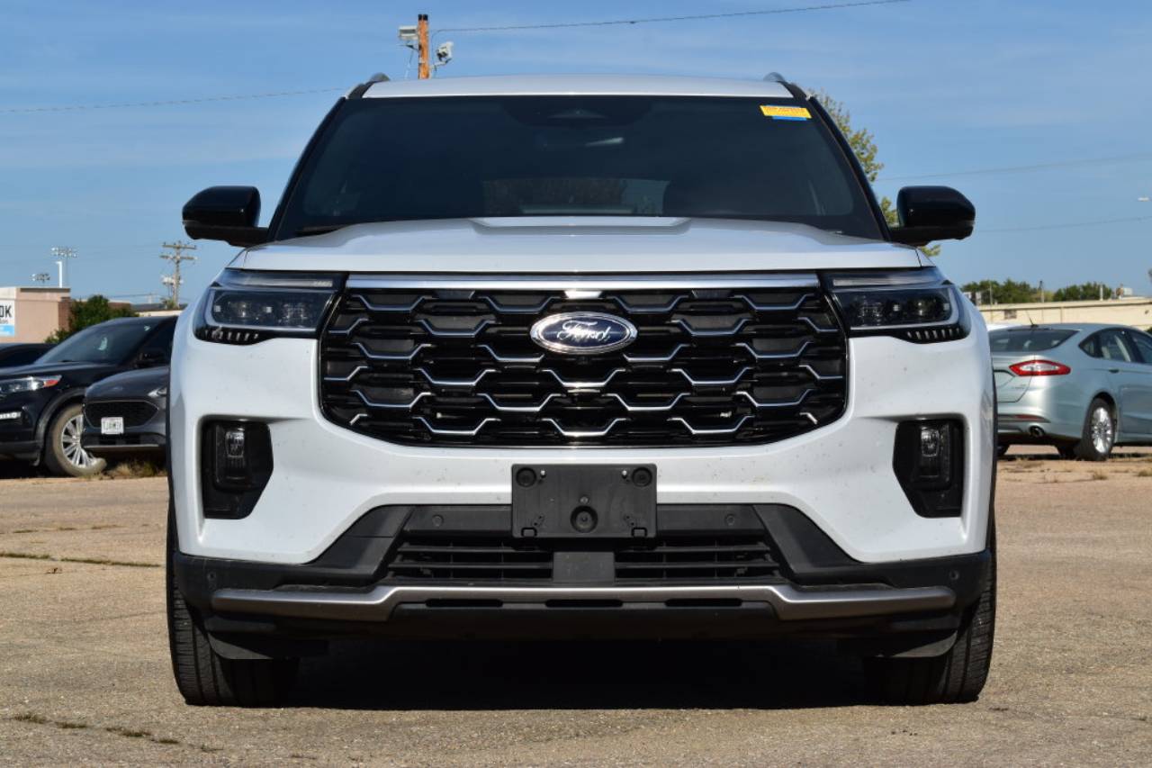 Used 2025 Ford Explorer Platinum with VIN 1FMUK8HH1SGB61340 for sale in Kansas City