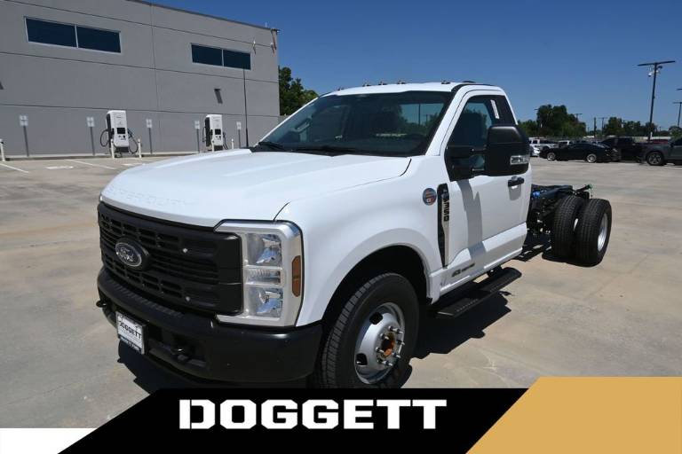 2026 Ford Super Duty F-350 DRW XL