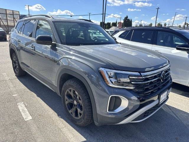 2024 Volkswagen Atlas 2.0T Peak Edition SE w/Technology