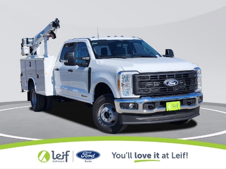 2027 Ford Super Duty F-350 DRW XL