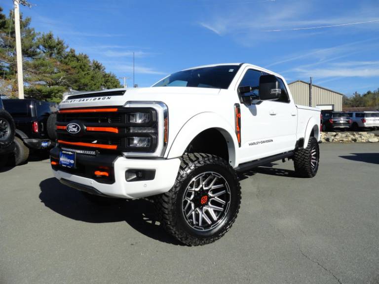 2027 Ford Super Duty F-250® LARIAT®