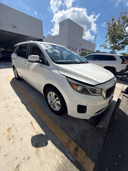 2017 Kia Sedona LX