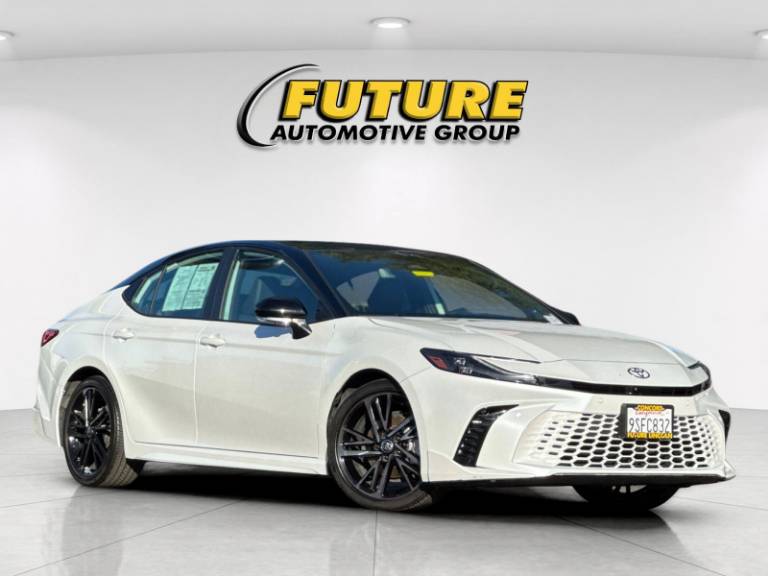 2025 Toyota Camry XSE