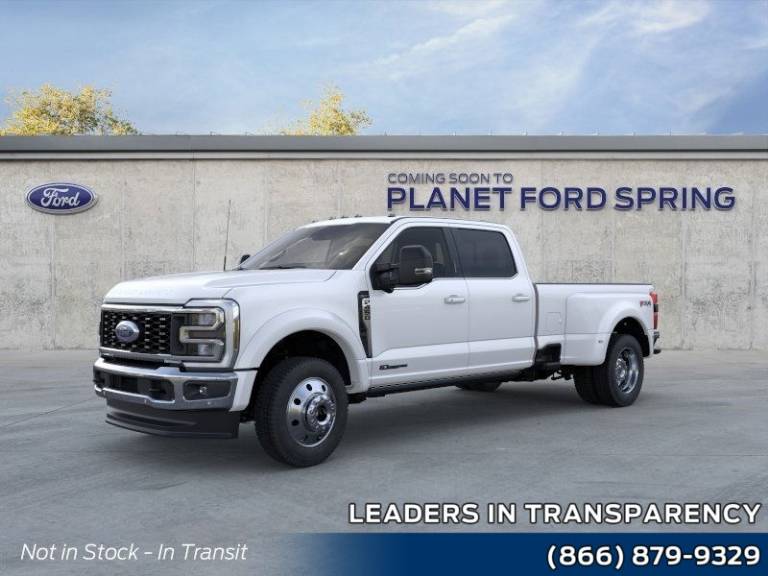 2027 Ford Super Duty F-450 DRW LARIAT 4WD Crew Cab 8' Box