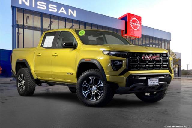 2023 GMC Canyon AT4
