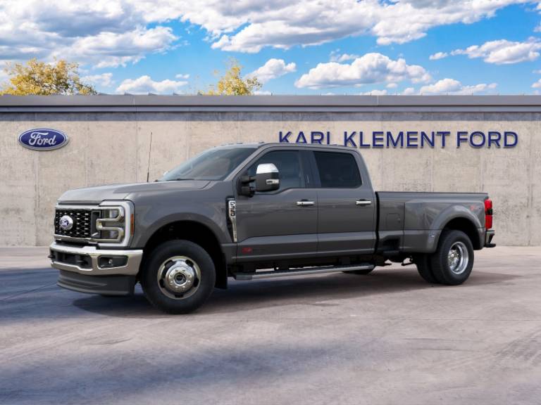 2027 Ford Super Duty F-350 DRW LARIAT