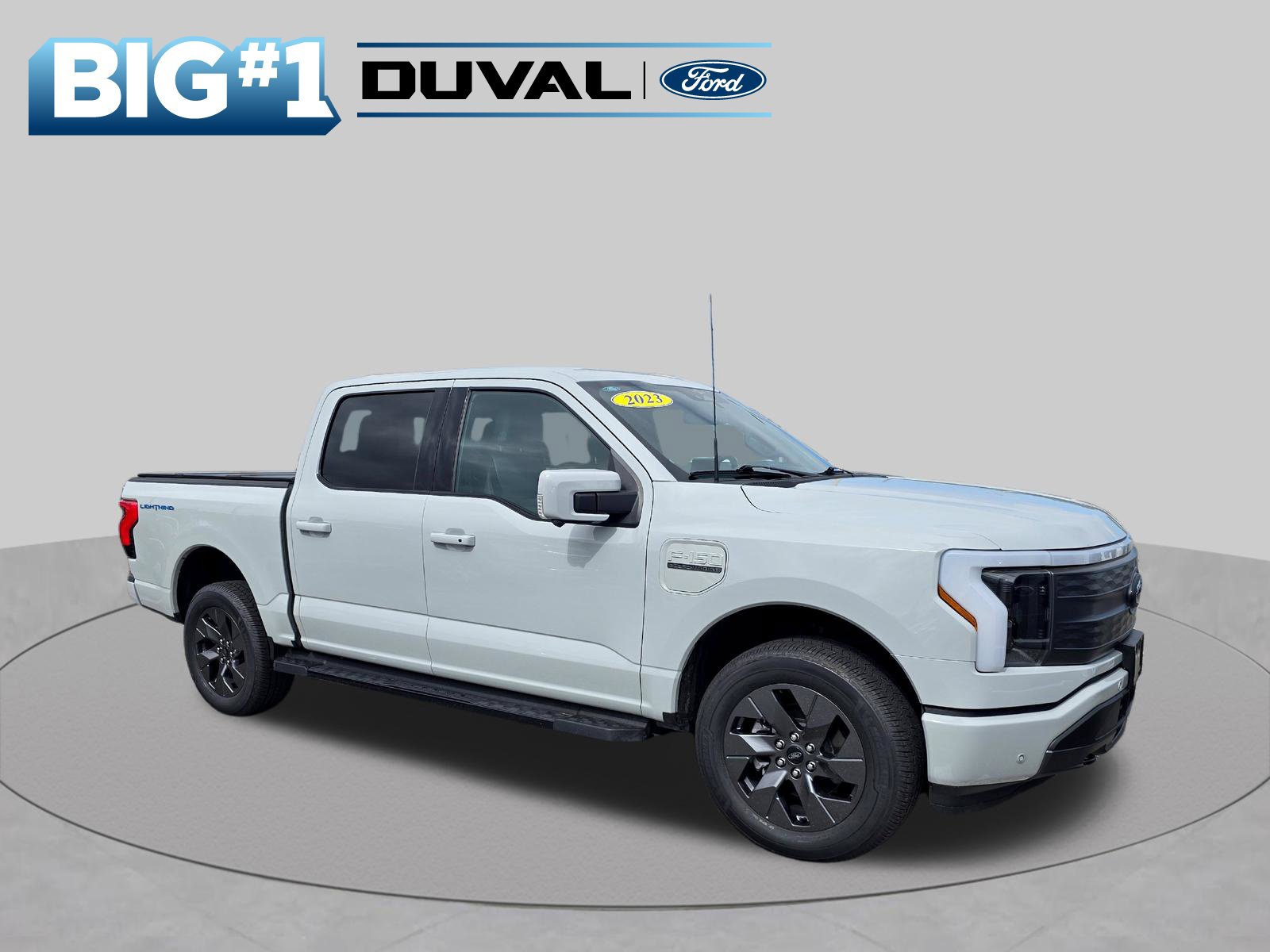 2023 Ford F-150 Lightning LARIAT