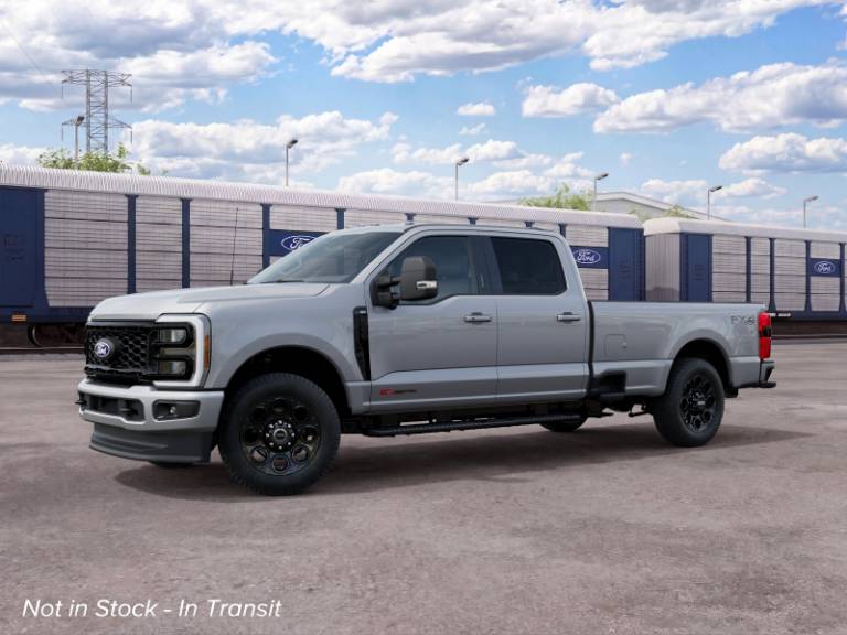 2027 Ford Super Duty F-350 SRW XLT