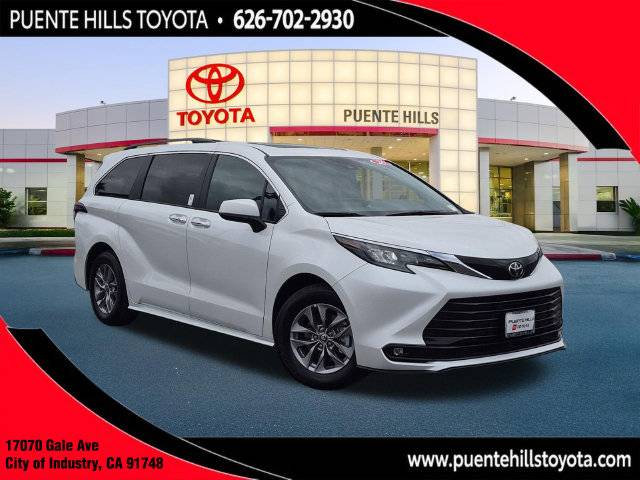 2026 Toyota Sienna XLE